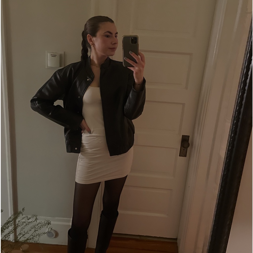 Meet your Posher, Chloe